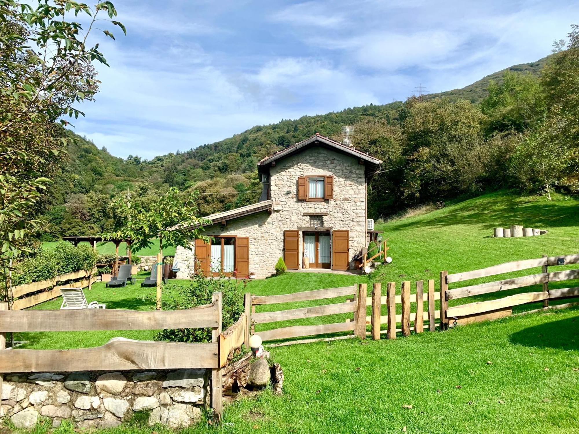 Casa Al Castagneto Villa Ceniga Exterior photo